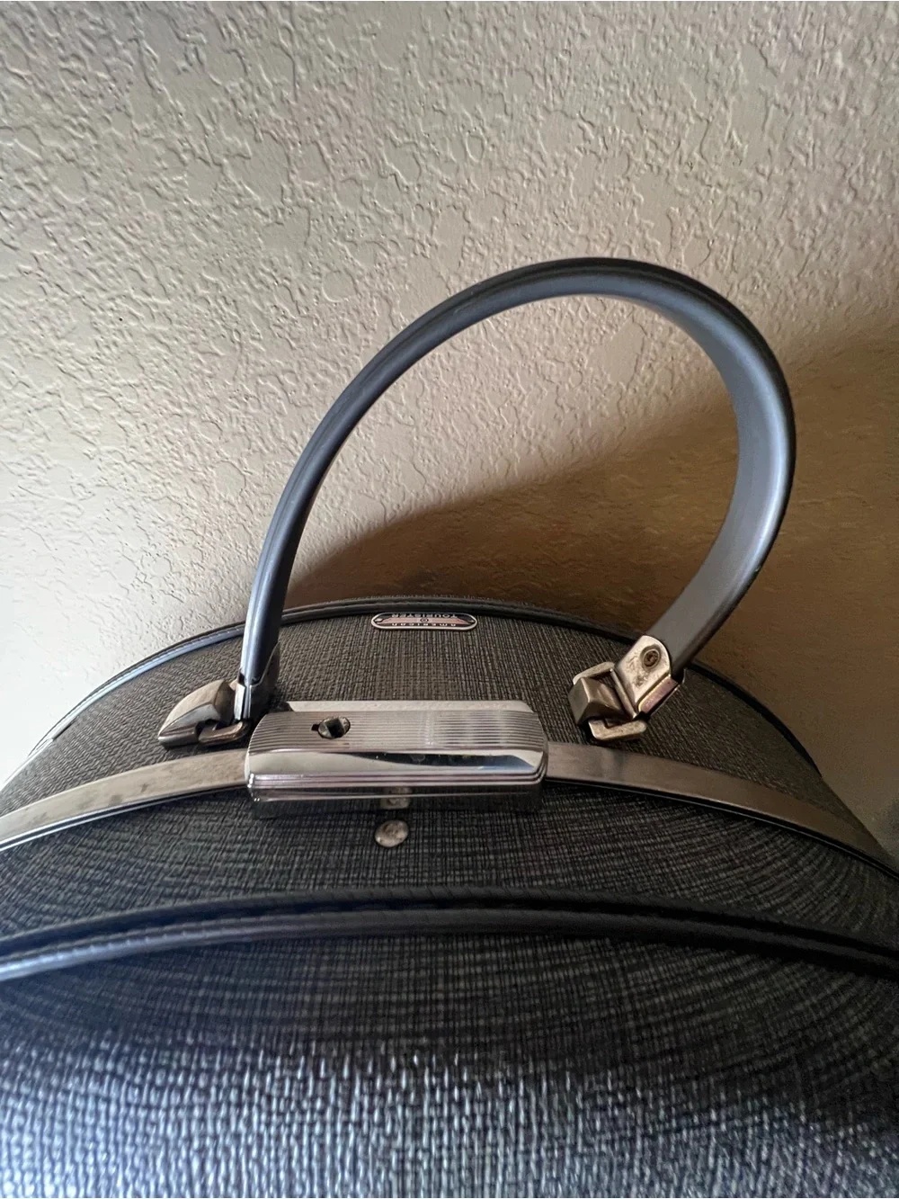 Vintage 1960s American Tourister Round Train Case Gray Hard Shell Luggage